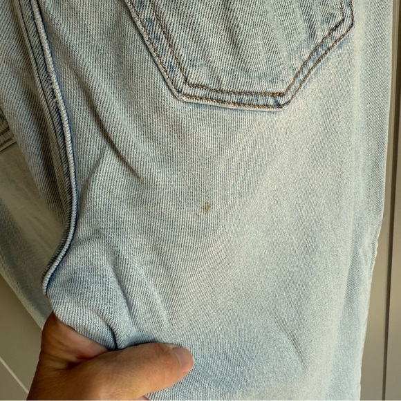 Hollister Ultra High Rise Vintage Straight Jean Light Wash size 1R, 25 x 27 - Picture 3 of 9